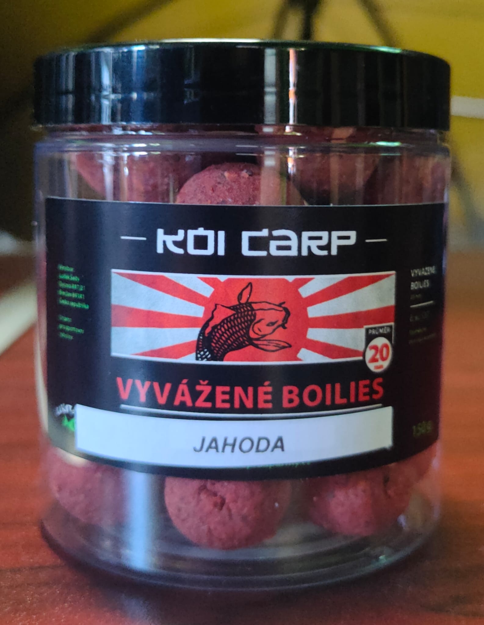 Chytací boilies KOI CARP 150 g 20 mm JAHODA